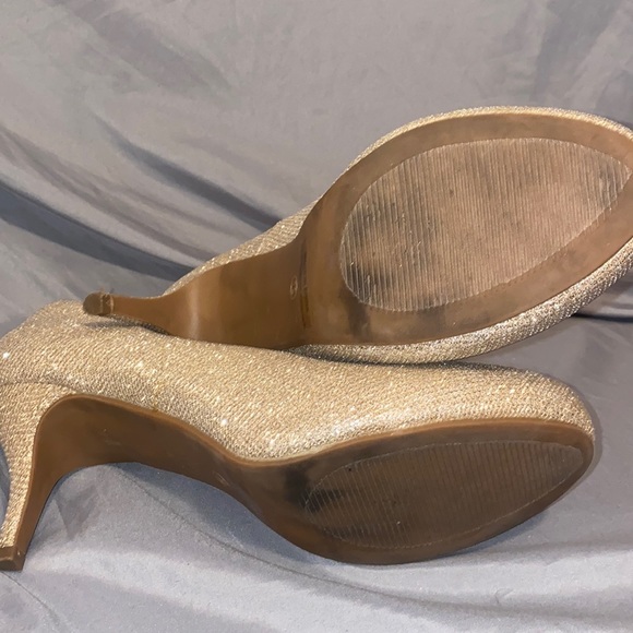 Dream Pairs Heels - Picture 7 of 7